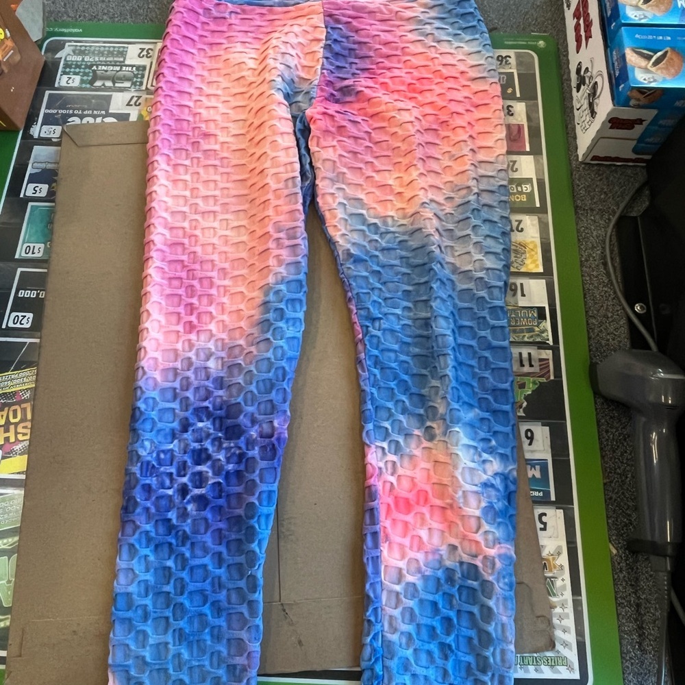 Multi-Color Tie-Dye Textured Leggings - Pink & Blue
